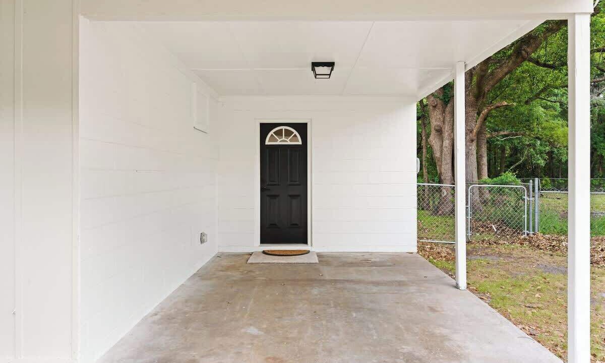 Photo of Outdoor in Country Club Estates