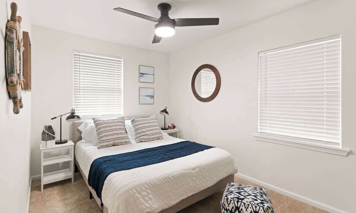 Photo of Bedroom in Country Club Estates