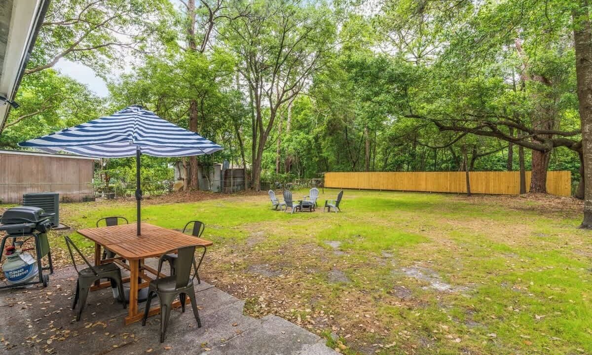 Photo of Outdoor in Country Club Estates