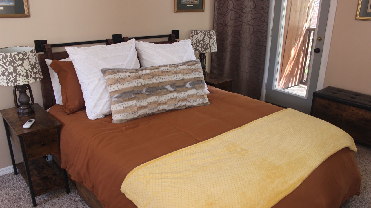 Photo of Bedroom in Lafayette Square