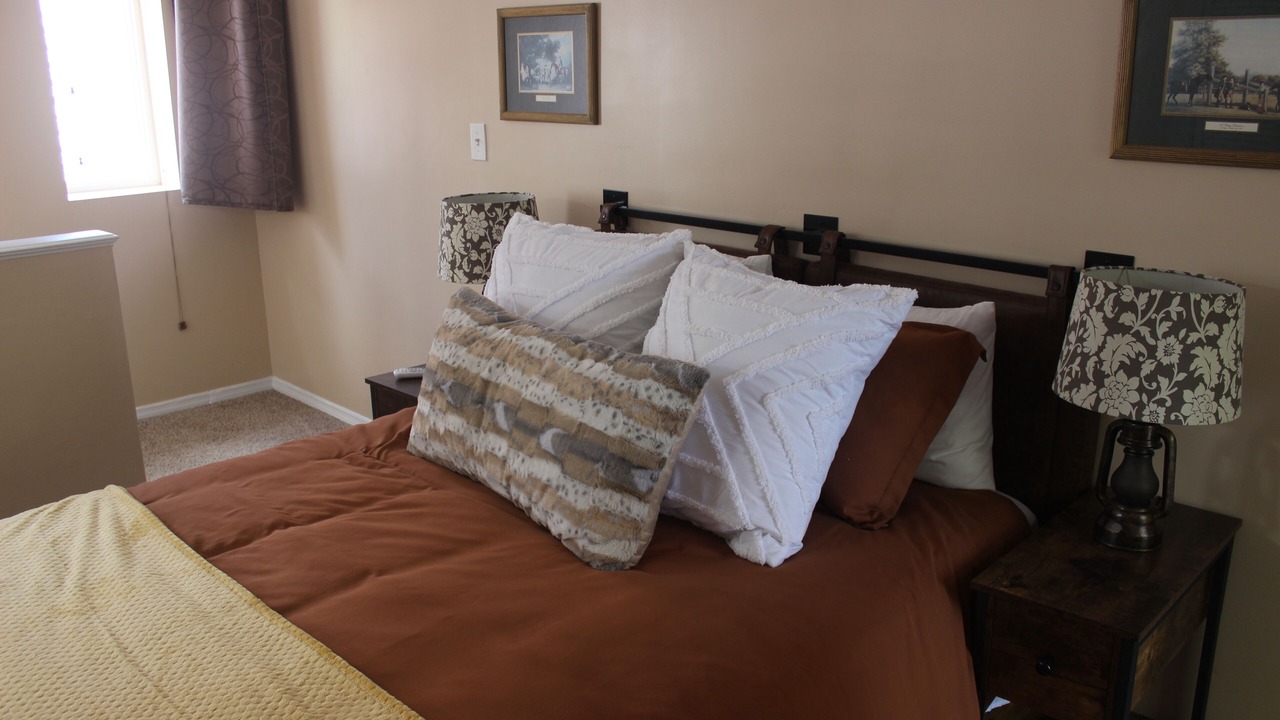 Photo of Bedroom in Lafayette Square