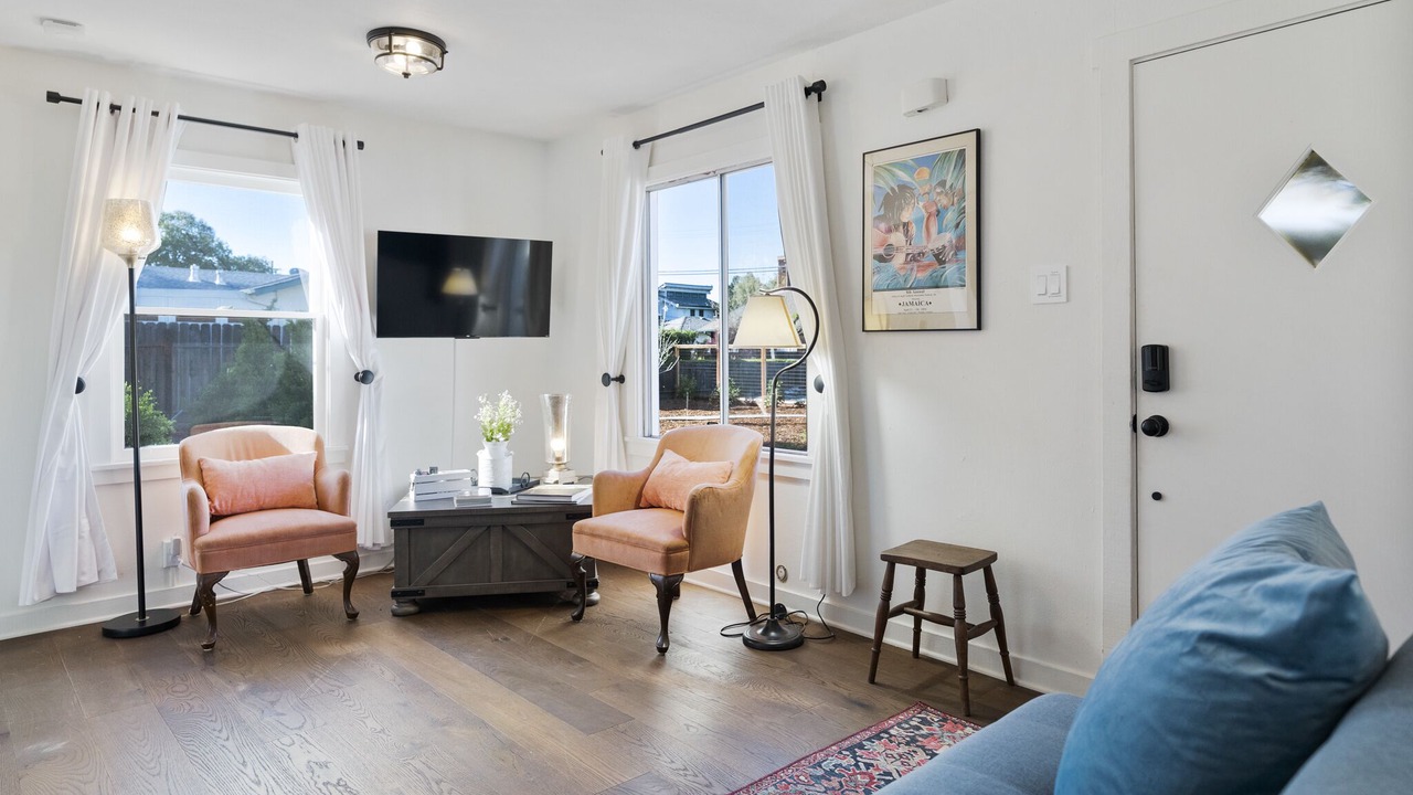 Photo of Livingroom in St. Helena