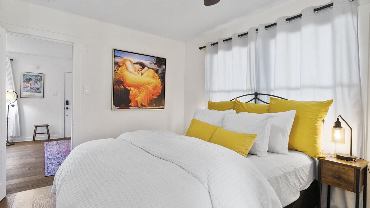 Photo of Bedroom in St. Helena