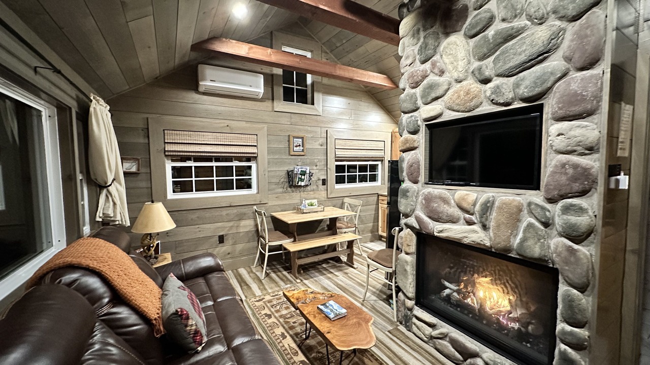 Photo of Livingroom in Town of Webb