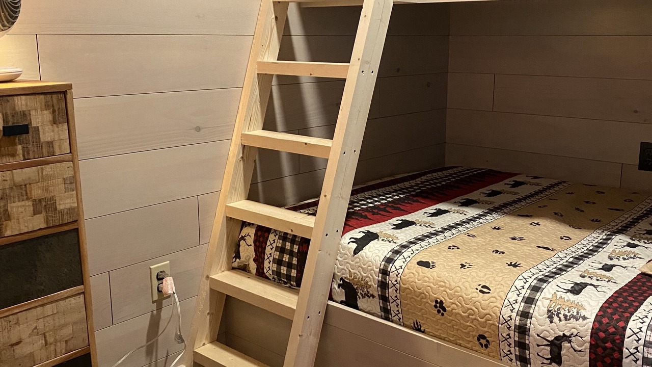 Photo of Bedroom in Town of Webb