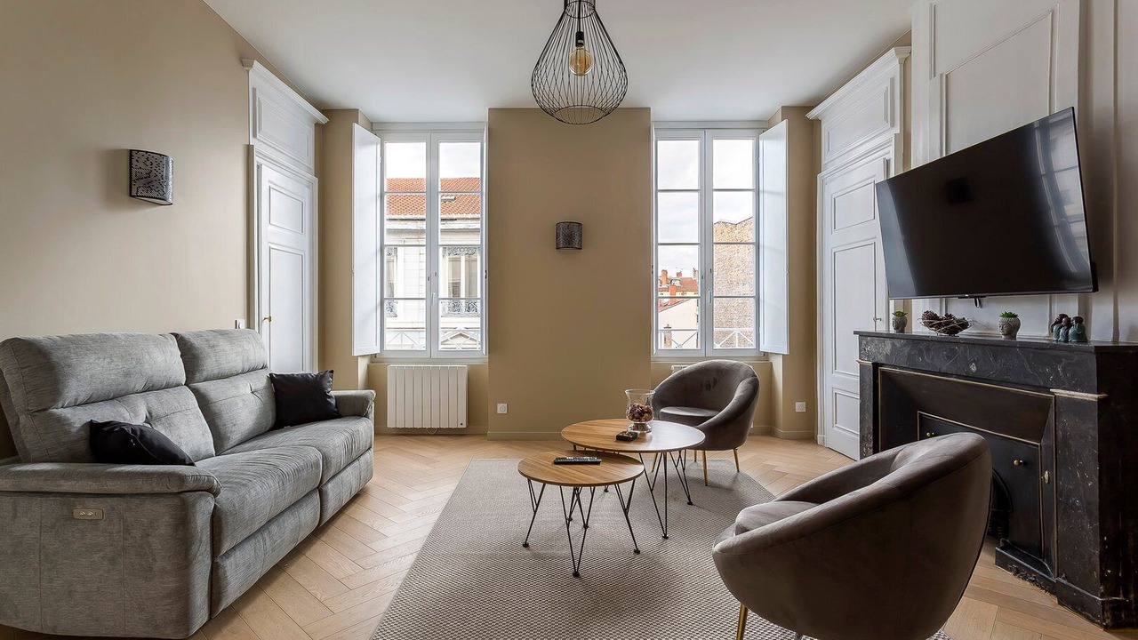 Photo of Livingroom in Carnot - Gailleton