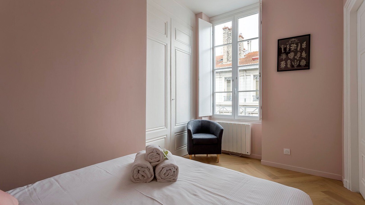 Photo of Bedroom in Carnot - Gailleton