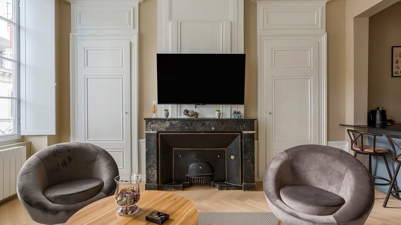 Photo of Livingroom in Carnot - Gailleton