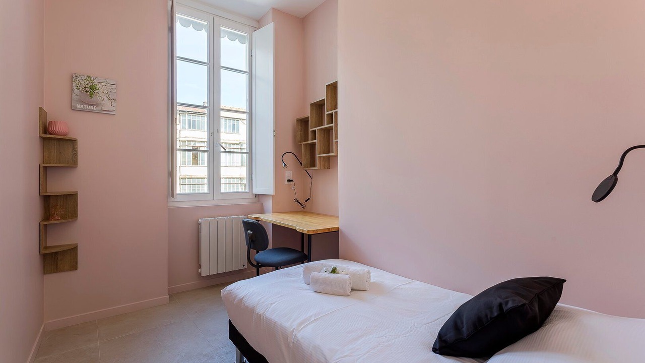 Photo of Bedroom in Carnot - Gailleton