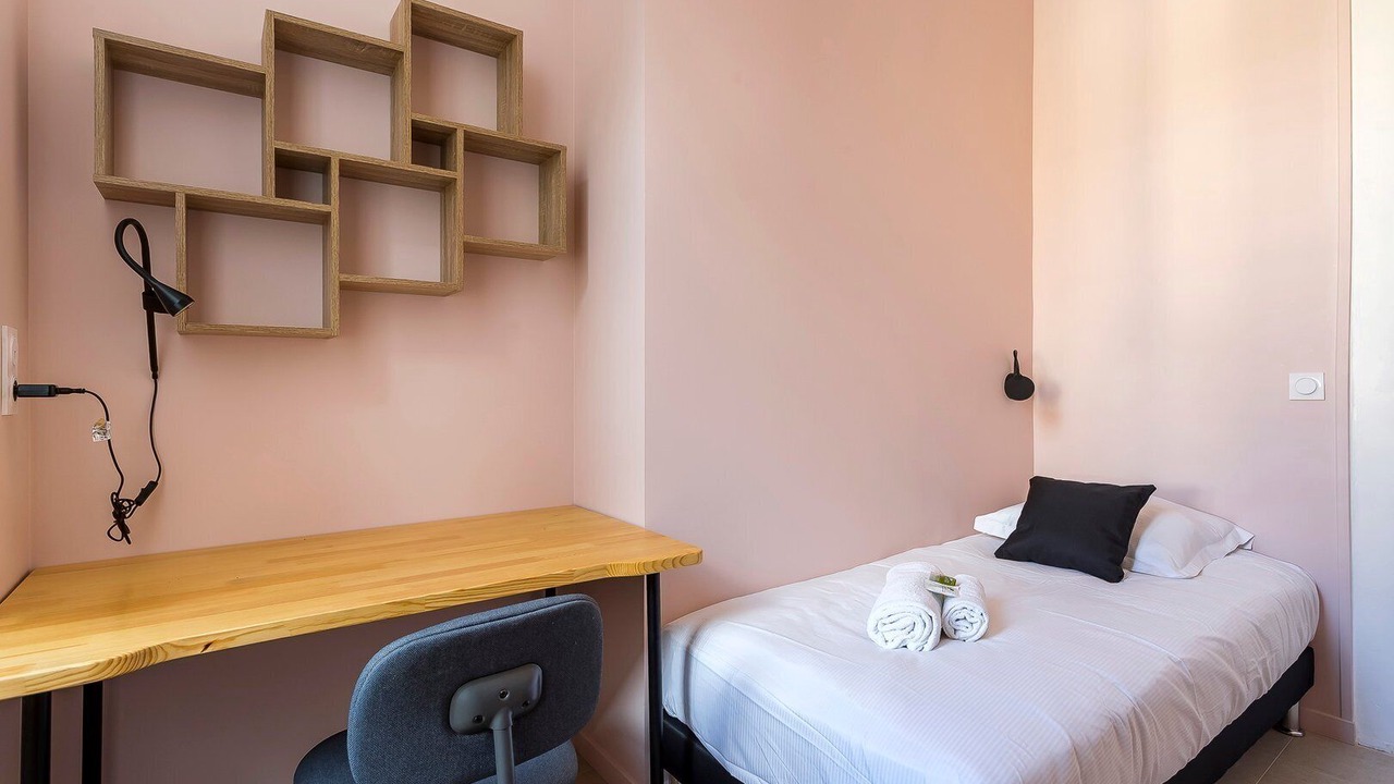 Photo of Bedroom in Carnot - Gailleton