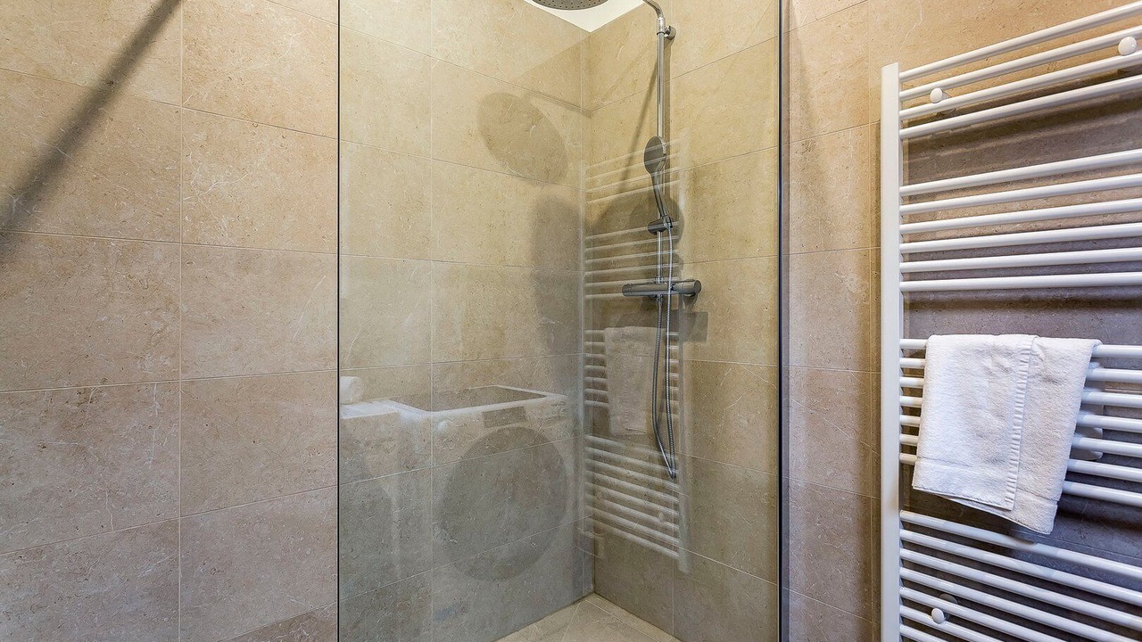 Photo of Bathroom in Carnot - Gailleton