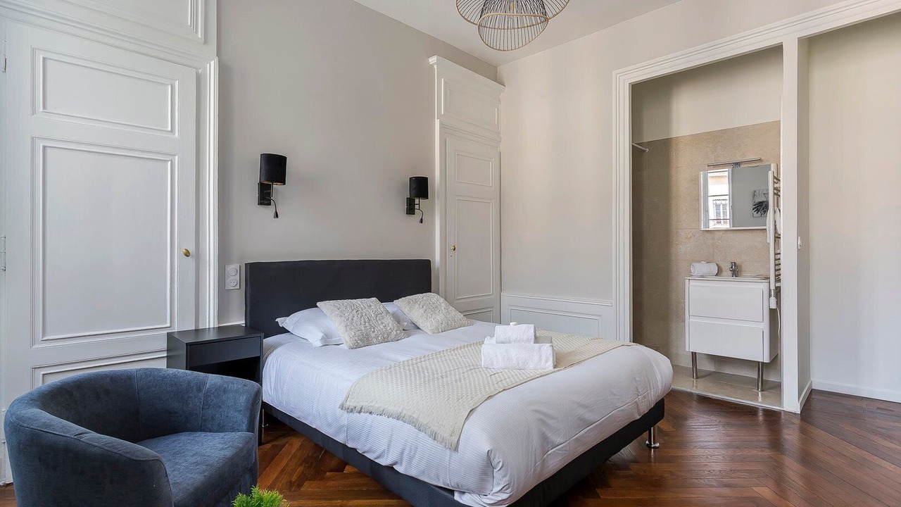 Photo of Bedroom in Carnot - Gailleton