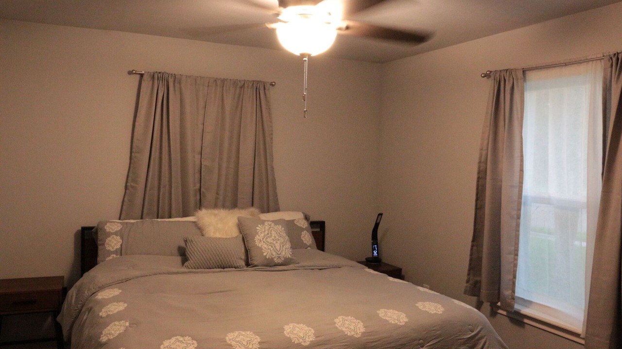 Photo of Bedroom in South Side