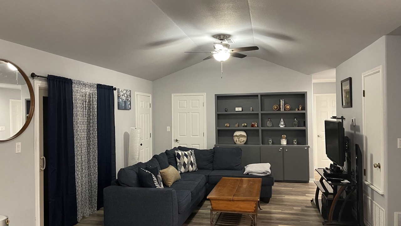 Photo of Livingroom in South Side