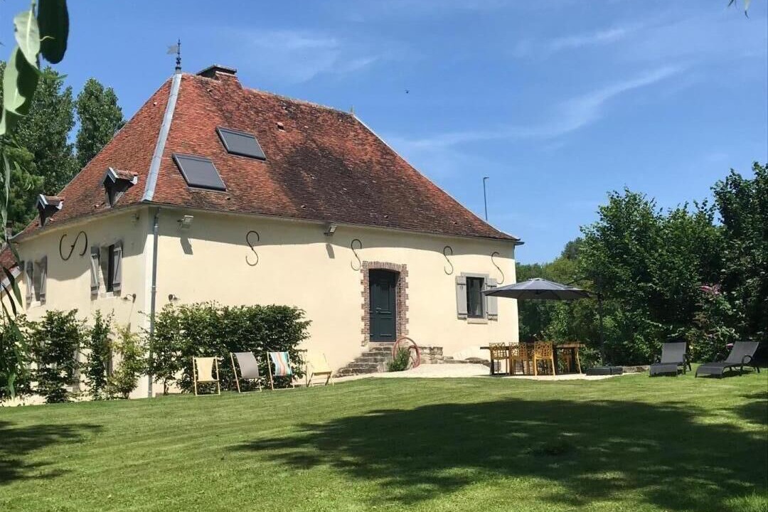 Photo of Outdoor in Jully-sur-Sarce