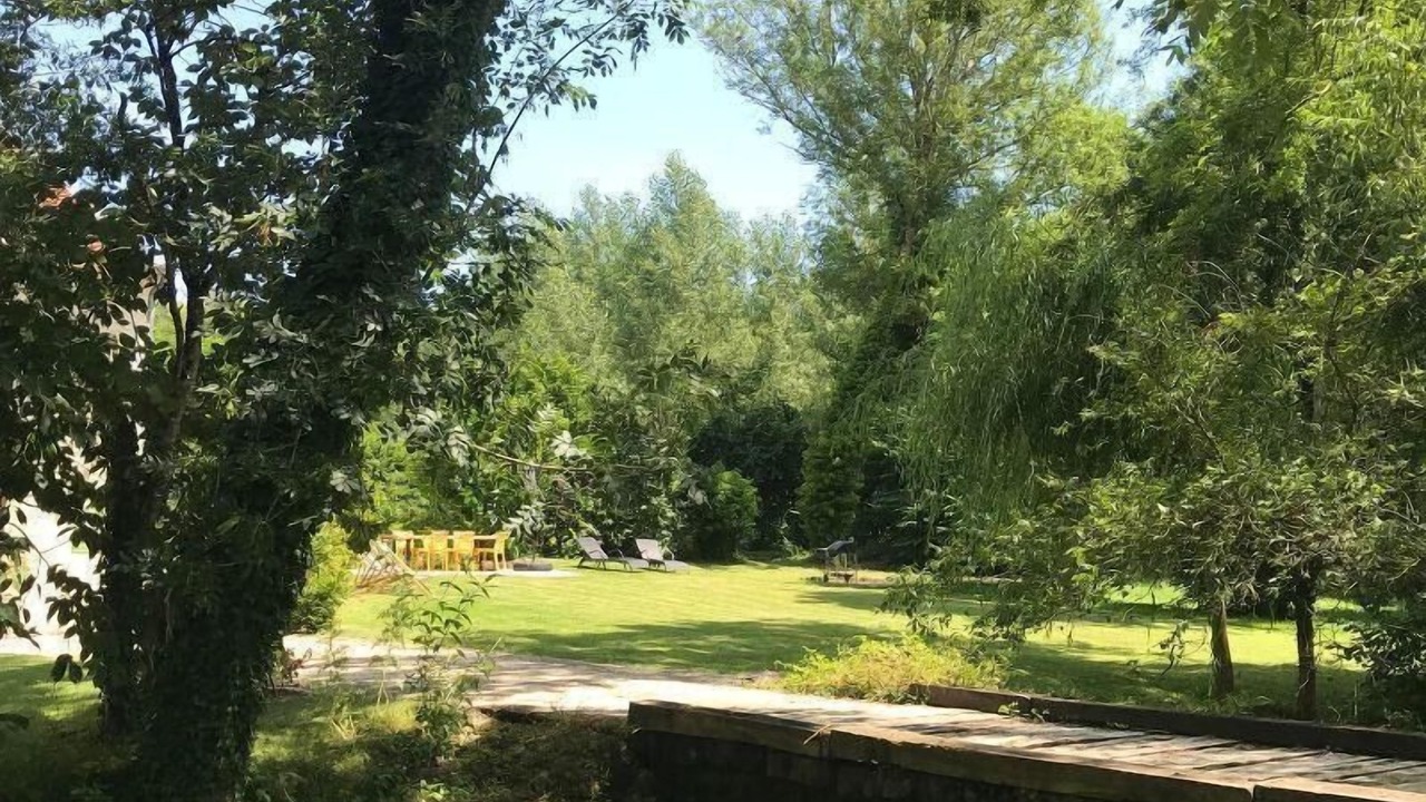 Photo of Outdoor in Jully-sur-Sarce