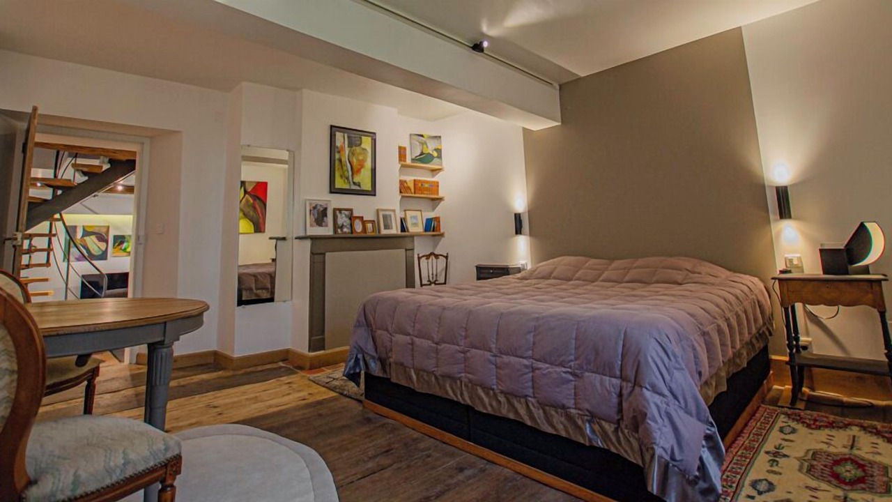 Photo of Bedroom in Jully-sur-Sarce