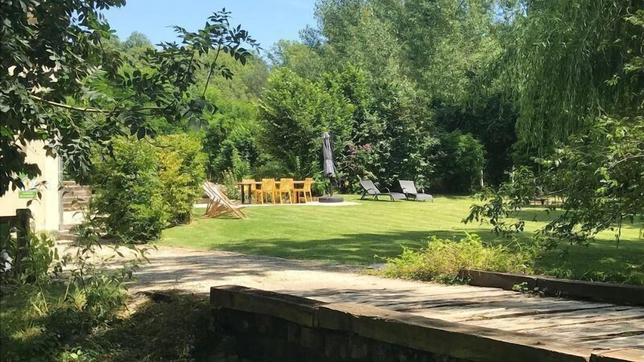 Photo of Outdoor in Jully-sur-Sarce