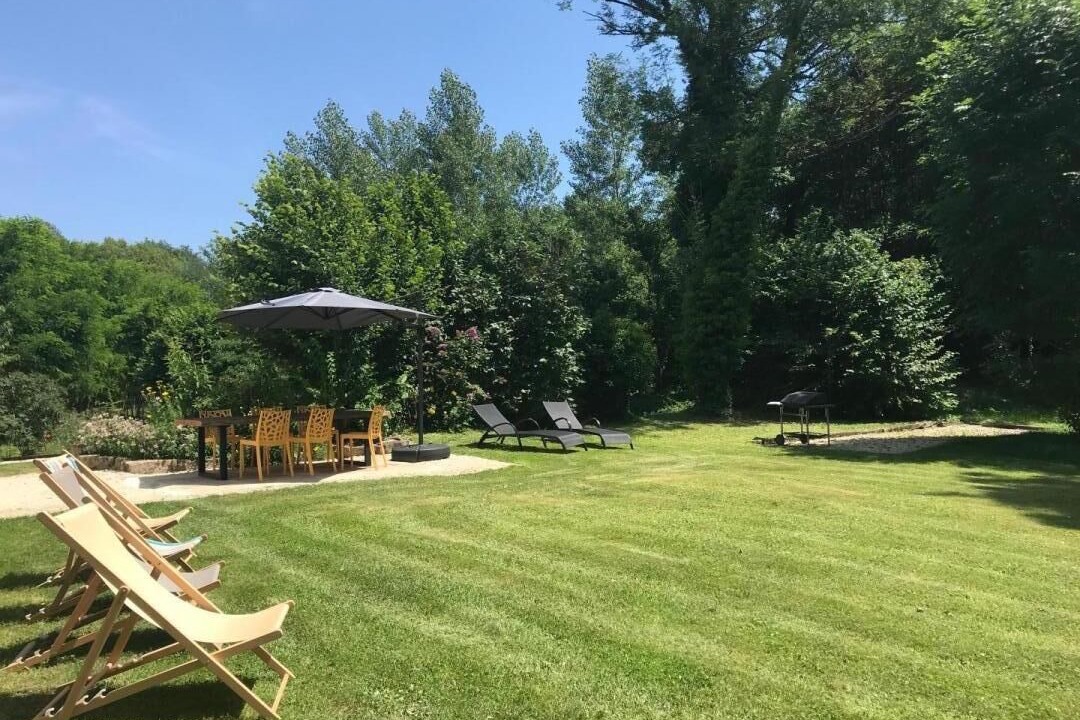 Photo of Outdoor in Jully-sur-Sarce