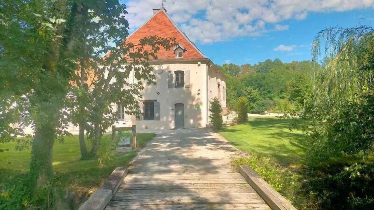 Photo of Outdoor in Jully-sur-Sarce