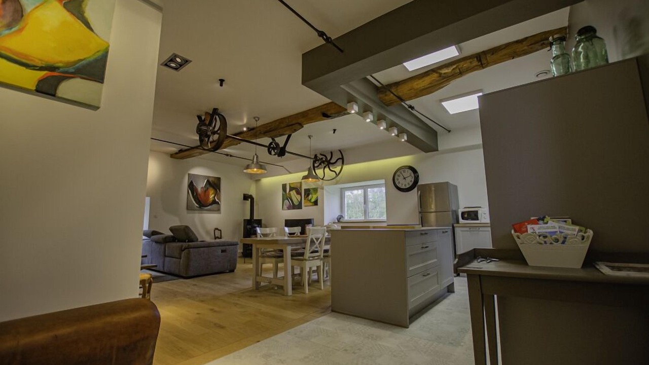 Photo of Others in Jully-sur-Sarce