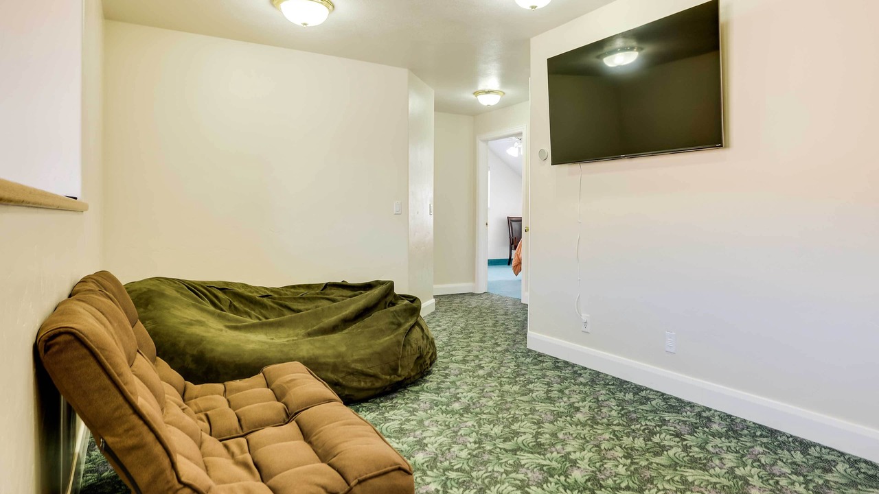 Photo of Bedroom in Hildale