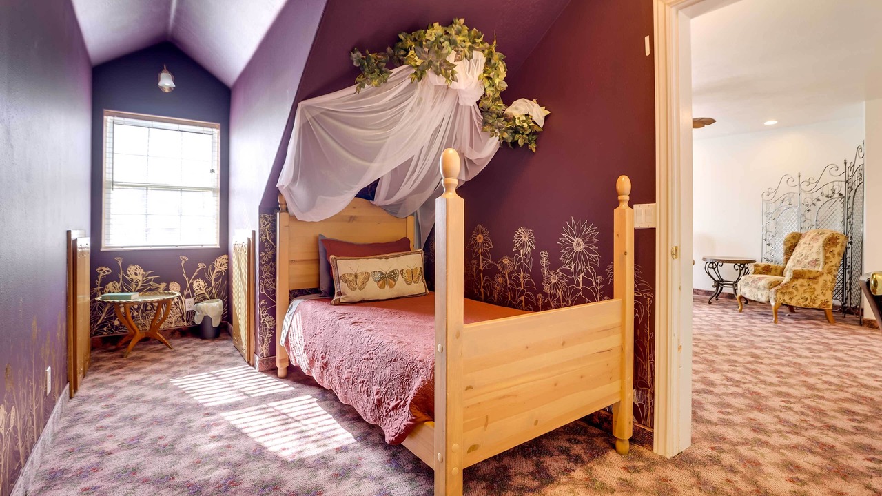 Photo of Bedroom in Hildale