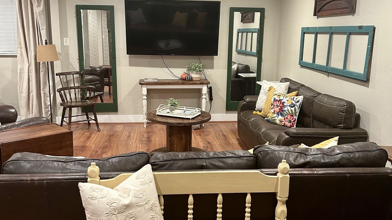 Photo of Livingroom in Forney