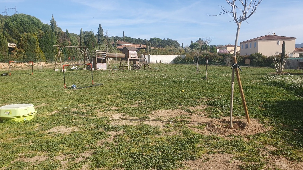 Photo of Outdoor in Cabries