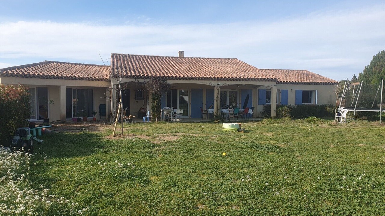 Photo of Outdoor in Cabries