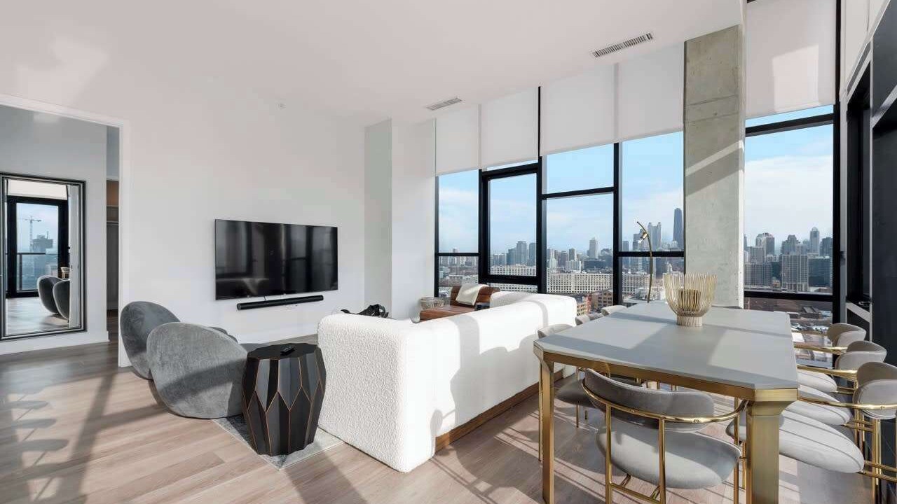 Photo of Livingroom in River West