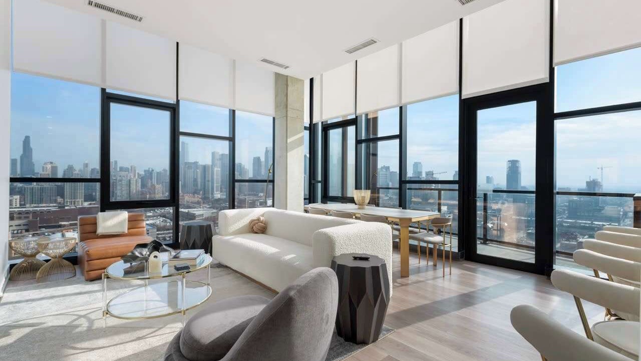 Photo of Livingroom in River West