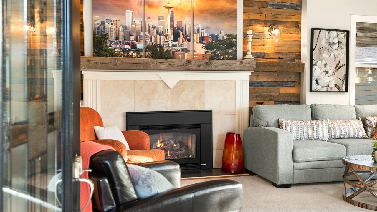 Photo of Livingroom in Three Tree Point