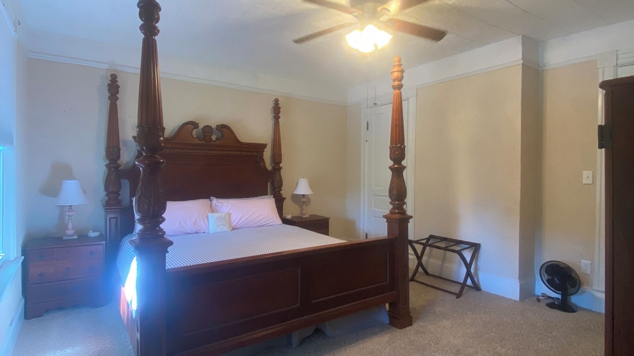 Photo of Bedroom in Ironton