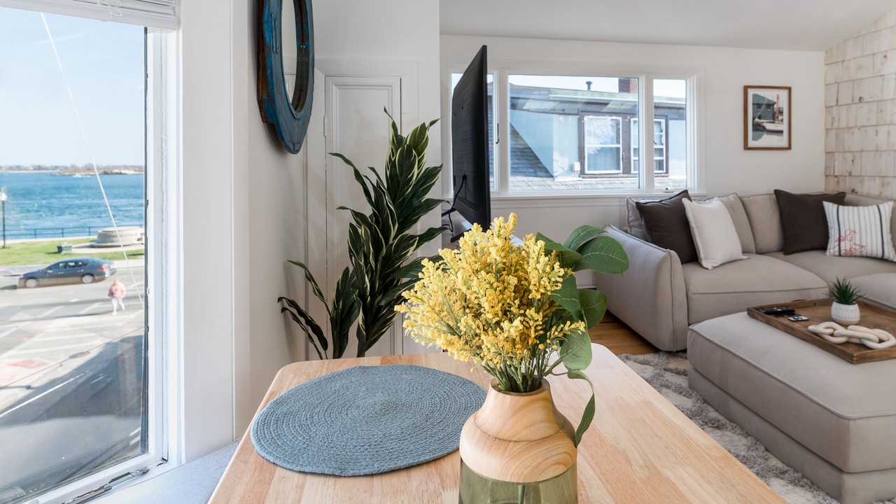 Photo of Livingroom in Gloucester