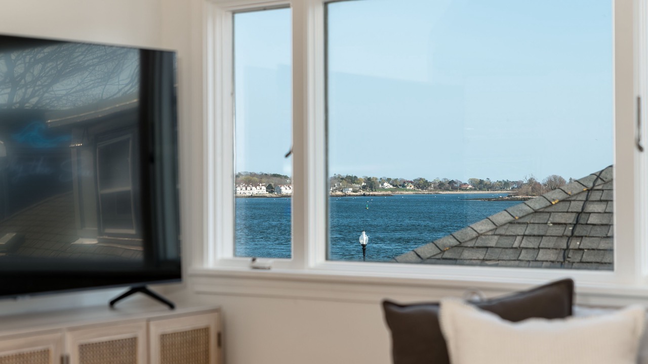 Photo of Livingroom in Gloucester