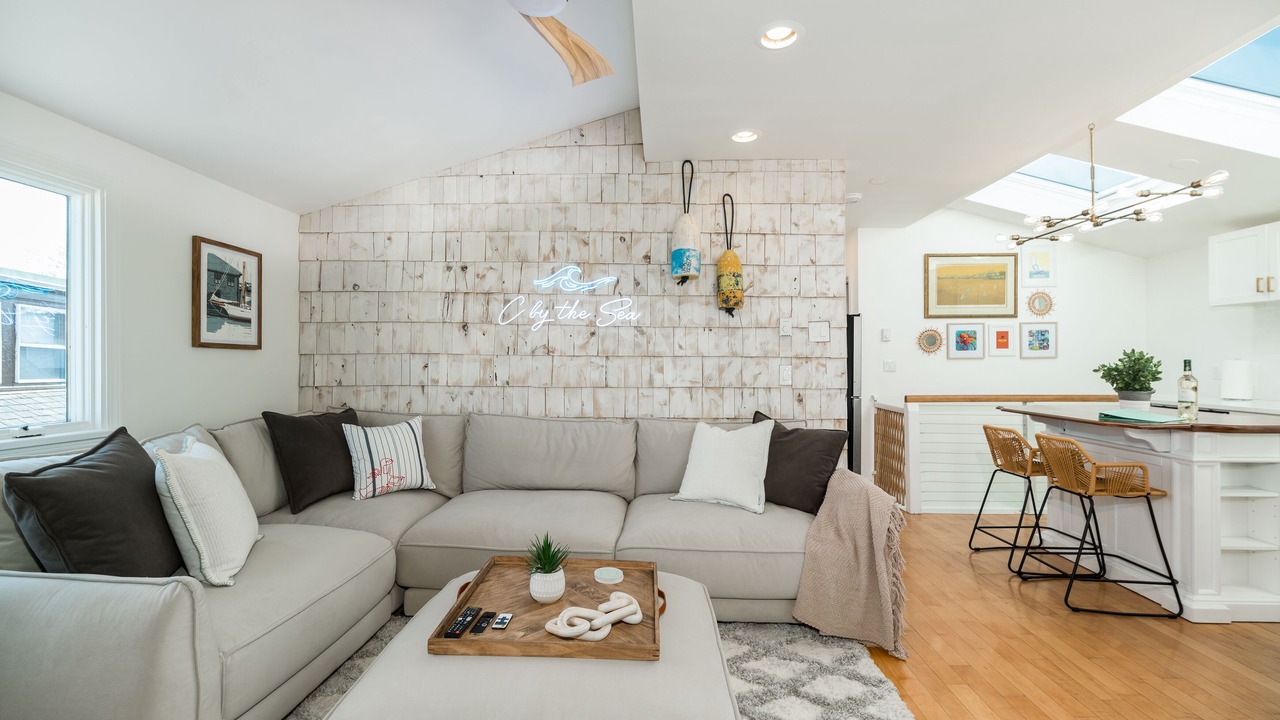 Photo of Livingroom in Gloucester