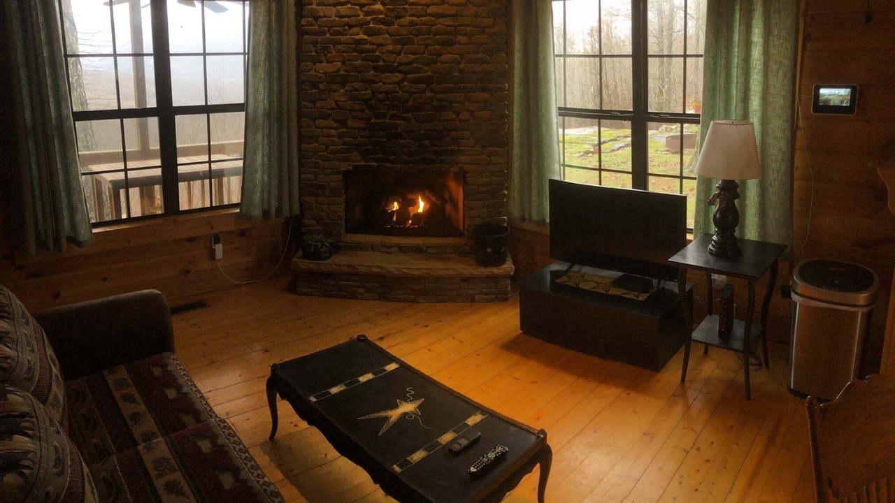 Photo of Livingroom in Sewanee