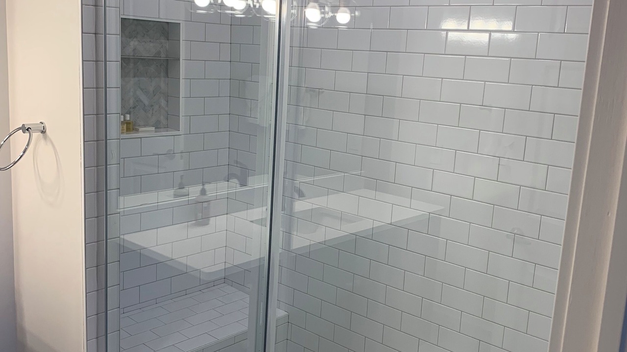 Photo of Bathroom in Little Pond