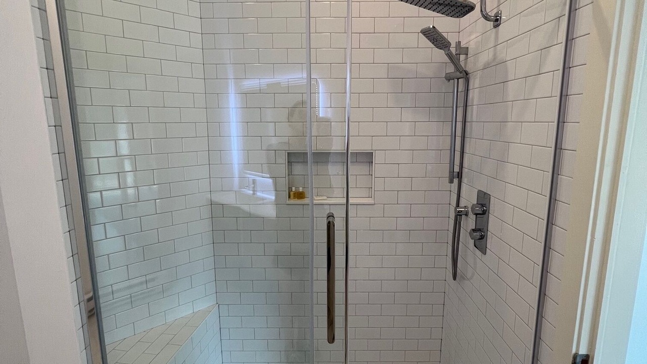 Photo of Bathroom in Little Pond