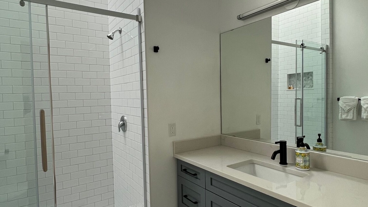 Photo of Bathroom in Little Pond