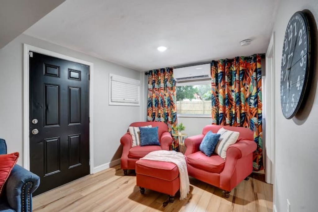 Photo of Livingroom in South Gate Ridge