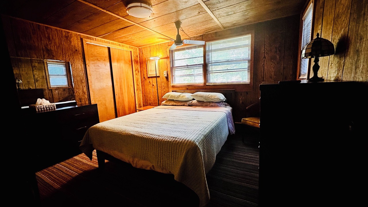 Photo of Bedroom in Mannsville