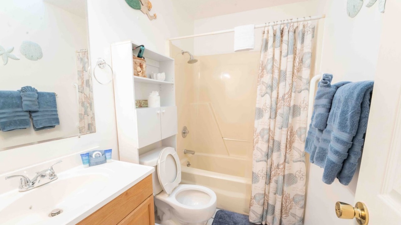 Photo of Bathroom in El Centro Beach