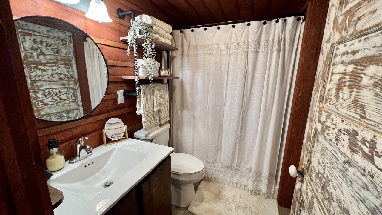 Photo of Bathroom in Mountain View