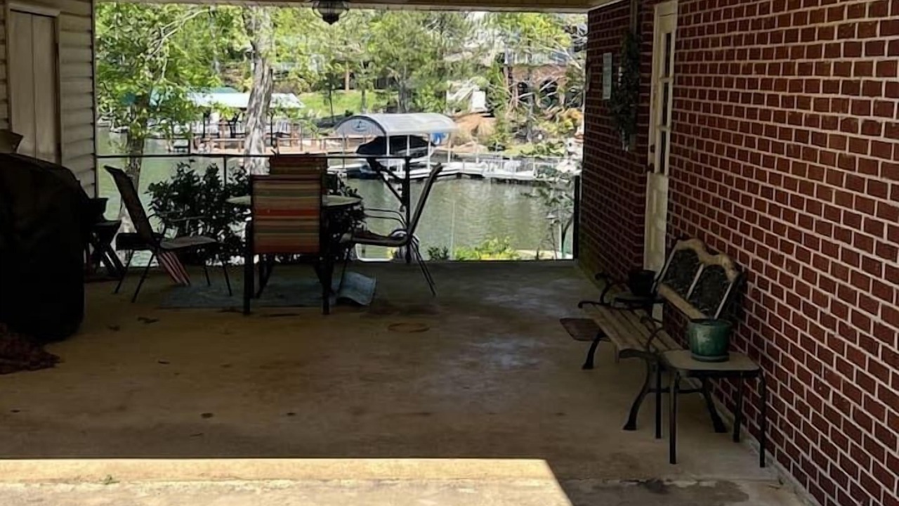Photo of Outdoor in New London