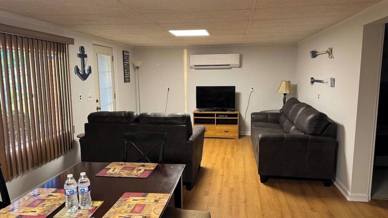 Photo of Livingroom in New London