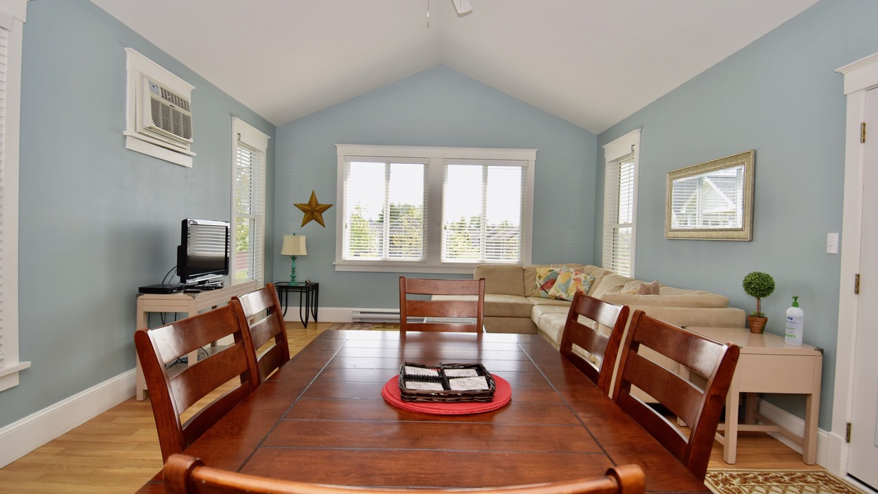 Photo of Livingroom in Cherry Valley