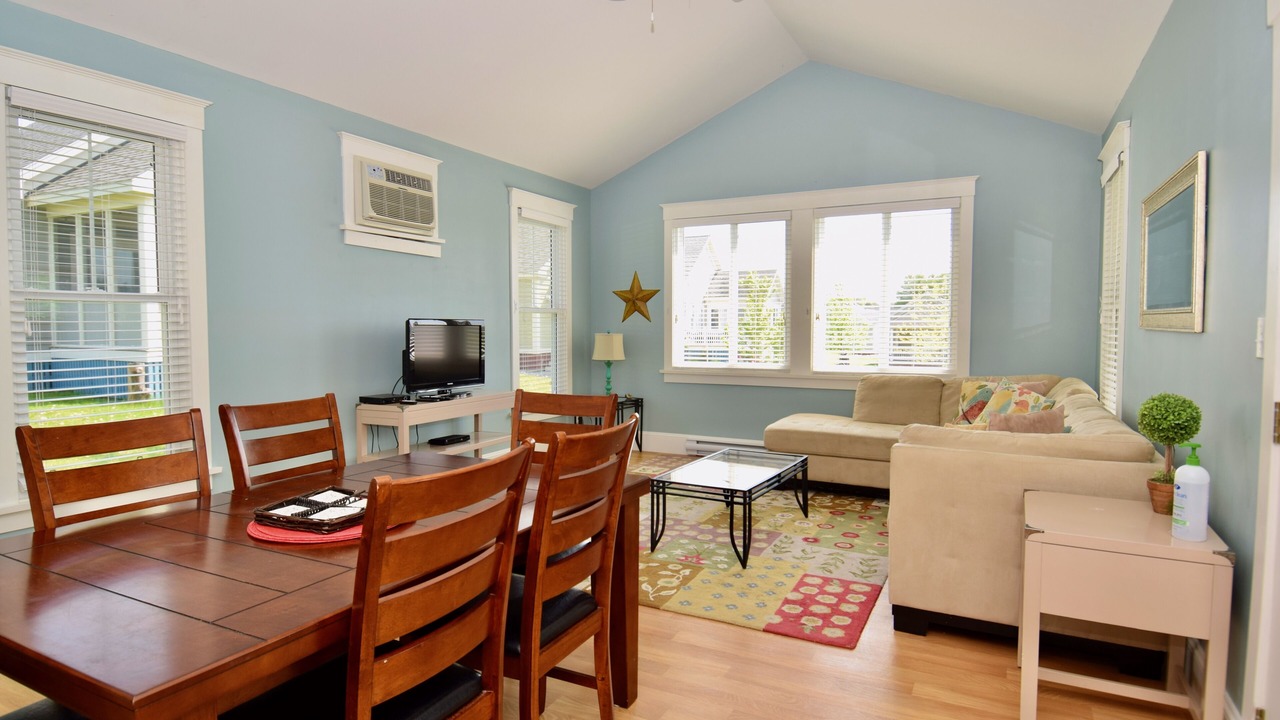 Photo of Livingroom in Cherry Valley