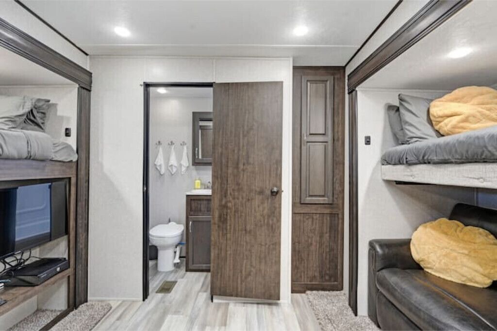 Photo of Others in Ellenton